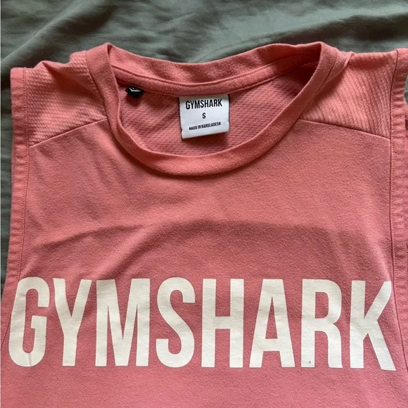 Gymshark tank - Picture 2 of 3